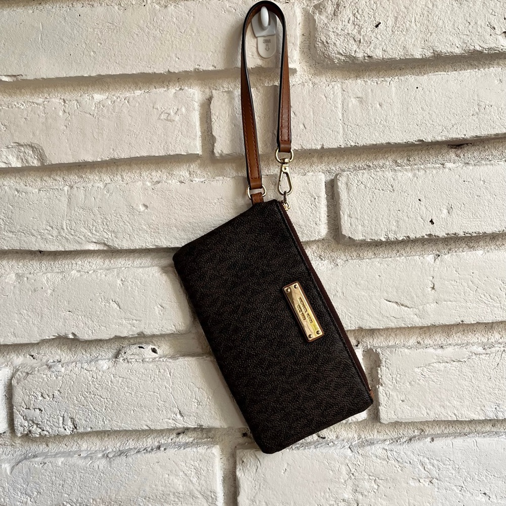 Brown Michael Kors Wristlet